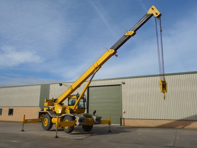 Grove RT 620S crane  - Govsales of mod surplus ex army trucks, ex army land rovers and other military vehicles for sale