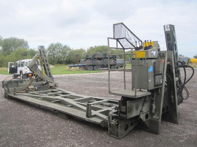 Ekalift (Drops) handling system  - Govsales of mod surplus ex army trucks, ex army land rovers and other military vehicles for sale